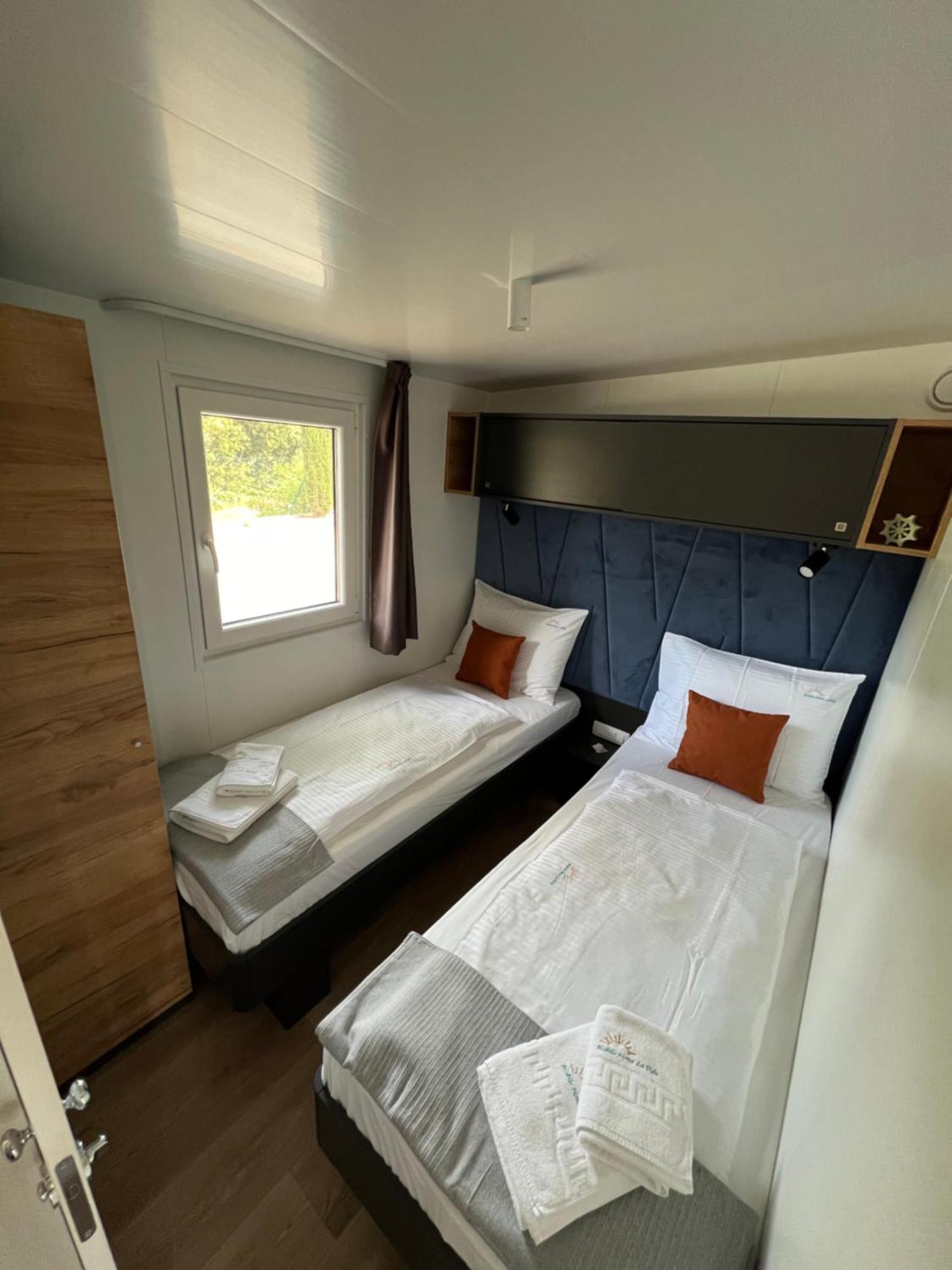 Mobile Home La Vida Biograd Na Moru Exterior foto